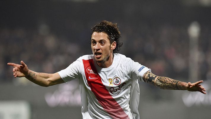 SALERNO, ITALY - MARCH 26: Jacopo Dezi of FC Bari celebrates after scoring the opening goal during the serie B match between US Salernitana and FC Bari at Stadio Arechi on March 26, 2016 in Salerno, Italy. (Photo by Giuseppe Bellini/Getty Images) SALERNO, ITALY - MARCH 26: Jacopo Dezi of FC Bari celebrates after scoring the opening goal during the serie B match between US Salernitana and FC Bari at Stadio Arechi on March 26, 2016 in Salerno, Italy. (Photo by Giuseppe Bellini/Getty Images)
