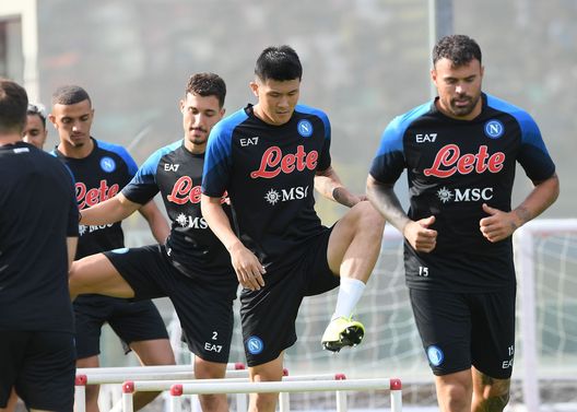 (Photo by SSC NAPOLI/SSC NAPOLI via Getty Images) Allenamento Napoli, una novità per la seduta pomeridiana: il tweet del club- immagine 2