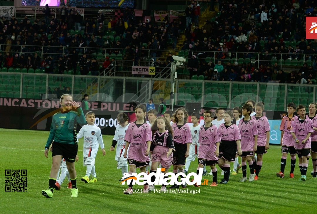 FOTO Palermo-Cosenza 0-0, 32ª giornata di Serie B 2022-2023 (La Gallery) - immagine 6