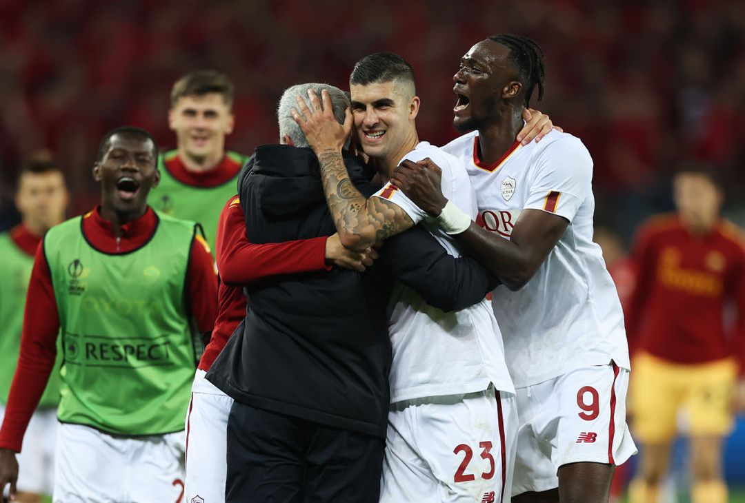 La Roma in finale di Europa League: che festa negli spogliatoi – FOTO GALLERY - immagine 10