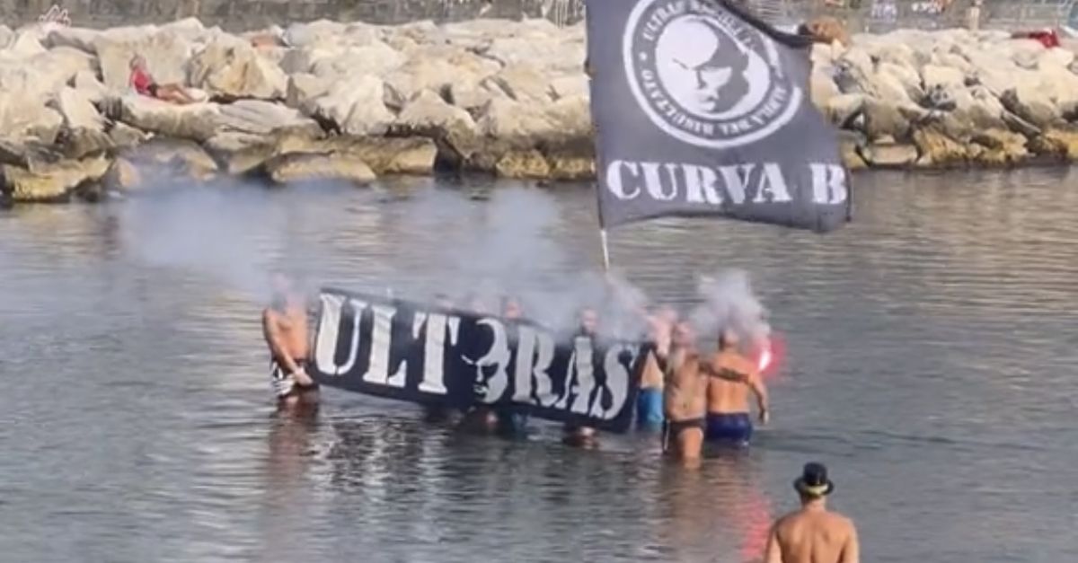 VIDEO Gli Ultras Della Curva B Accolgono Il Nuovo Anno: Bagno, Bandiere ...