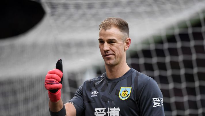 BURNLEY, ENGLAND - JANUARY 25: Joe Hart of Burnley FC reacts during the FA Cup Fourth Round match between Burnley FC and Norwich City at Turf Moor on January 25, 2020 in Burnley, England. (Photo by Gareth Copley/Getty Images) BURNLEY, ENGLAND - JANUARY 25: Joe Hart of Burnley FC reacts during the FA Cup Fourth Round match between Burnley FC and Norwich City at Turf Moor on January 25, 2020 in Burnley, England. (Photo by Gareth Copley/Getty Images)