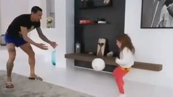 Di Maria gioca con sua figlia e… si prende un tunnel (VIDEO)