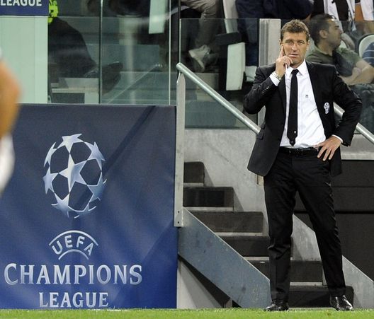 TURIN, ITALY - OCTOBER 02: Assistant coach Massimo Carrera of Juventus FC during the UEFA Champions League Group E match between Juventus FC and Shakhtar Donetsk at Juventus Arena on October 2, 2012 in Turin, Italy. (Photo by Claudio Villa/Getty Images) TURIN, ITALY - OCTOBER 02: Assistant coach Massimo Carrera of Juventus FC during the UEFA Champions League Group E match between Juventus FC and Shakhtar Donetsk at Juventus Arena on October 2, 2012 in Turin, Italy. (Photo by Claudio Villa/Getty Images)