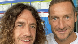 Totti, l’incontro con Puyol a Barcellona – FOTO