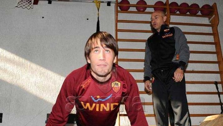 Trigoria: assenti Borini e Pizarro. Si allenano con il gruppo Juan, Totti. Problemi alla caviglia per Rosi(FOTO) - immagine 1