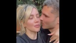 VIDEO / Wanda e Icardi più uniti che mai: quanti baci sui social!