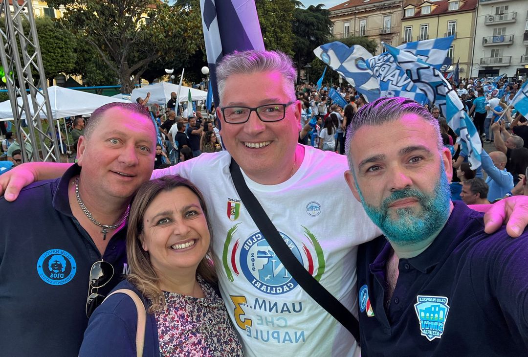 GALLERY I club UANM festeggiano lo Scudetto allo stadio Dall’Ara e dalle sedi - immagine 8