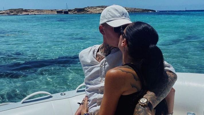 Karsdorp: la Roma perde col Feyenoord, ma lui vola in vacanza al mare - immagine 1