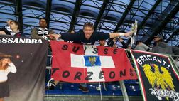 Tifosi a San Siro: Il tifo bianconero non manca mai