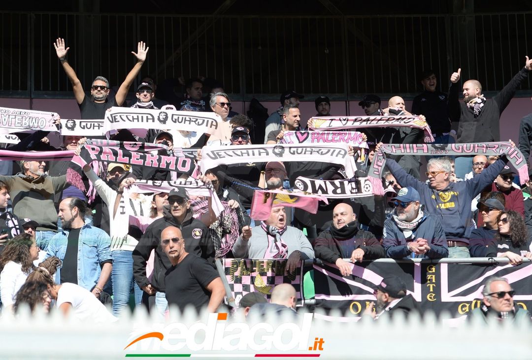 FOTOTIFO Palermo-Frosinone 1-1, i tifosi allo Stadio “Renzo Barbera” (Gallery) - immagine 81