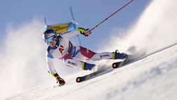 Odermatt vince il gigante di Soelden. Ottavo Aliprandini