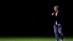 Botox e nuovo look per Kuyt, Sneijder lo prende in giro: “Piacere, sono Wesley”