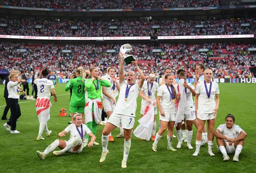 (Photo by Harriet Lander/Getty Images) Inghilterra women, la Mvp Beth Mead festeggia il titolo europeo da McDonald’s…- immagine 2
