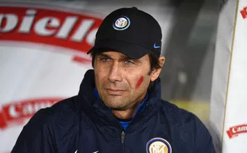  TURIN, ITALY - NOVEMBER 23: Head coach FC Internazionale Antonio Conte loooks on during the Serie A match between Torino FC and FC Internazionale at Stadio Olimpico di Torino on November 23, 2019 in Turin, Italy. (Photo by Claudio Villa - Inter/Inter via Getty Images )