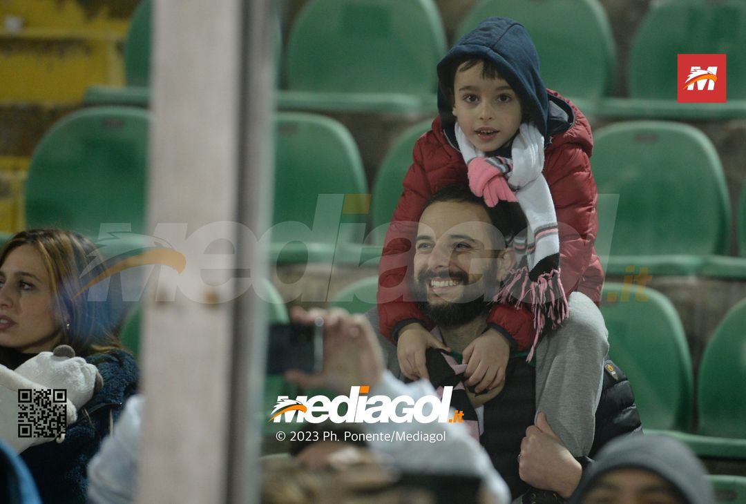 FOTOTIFO Palermo-Modena 5-2, gli scatti ai tifosi al “Renzo Barbera” (Gallery) - immagine 4