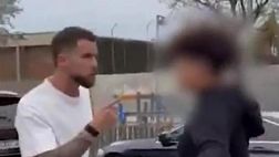 Barcellona, Iñigo Martínez faccia a faccia con un tiktoker | VIDEO