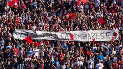 Dal derby all’assoluzione: un errore di persona dietro il fumogeno lanciato in campo durante Cosenza-Catanzaro
