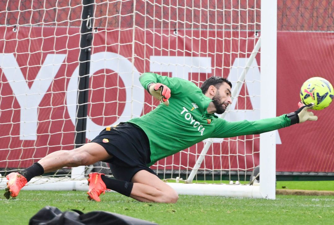 Roma, seconda giornata di allenamenti aspettando il Bologna – FOTO GALLERY - immagine 16