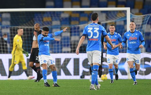 NAPLES, ITALY - MARCH 07: Lorenzo Insigne of SSC Napoli celebrates with Amir Rrahmani and Piotr Zielinski after scoring their side's first goal during the Serie A match between SSC Napoli and Bologna FC at Stadio Diego Armando Maradona on March 07, 2021 in Naples, Italy. Sporting stadiums around Italy remain under strict restrictions due to the Coronavirus Pandemic as Government social distancing laws prohibit fans inside venues resulting in games being played behind closed doors. (Photo by Francesco Pecoraro/Getty Images) NAPLES, ITALY - MARCH 07: Lorenzo Insigne of SSC Napoli celebrates with Amir Rrahmani and Piotr Zielinski after scoring their side's first goal during the Serie A match between SSC Napoli and Bologna FC at Stadio Diego Armando Maradona on March 07, 2021 in Naples, Italy. Sporting stadiums around Italy remain under strict restrictions due to the Coronavirus Pandemic as Government social distancing laws prohibit fans inside venues resulting in games being played behind closed doors. (Photo by Francesco Pecoraro/Getty Images)