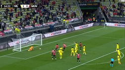 VIDEO Villarreal-Manchester United, Cavani e quel rimpallo fortunato: guarda il gol del Matador