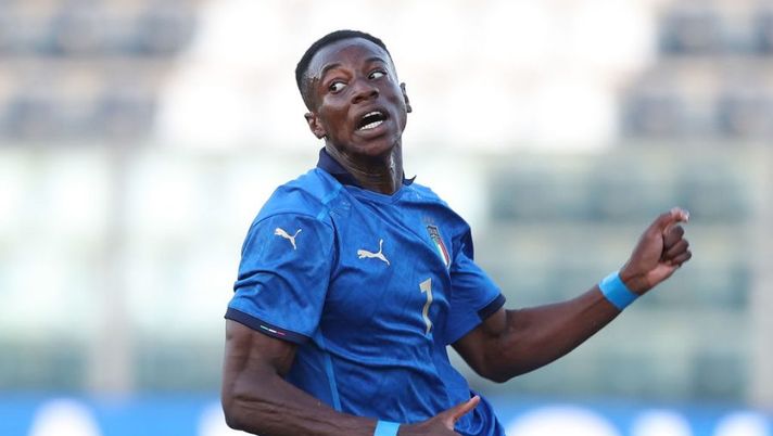 EMPOLI, ITALY - SEPTEMBER 03: Kelvin Yeboah of Italy U21 in action during the UEFA European Under-21 Championship Qualifier between Italy U21 and Luxembourg U21 at Stadio Carlo Castellani on September 3, 2021 in Empoli, Italy. (Photo by Gabriele Maltinti/Getty Images) Di Marzio: “So che c’è stata una discussione al Genoa perché un nuovo acquisto…” - immagine 1