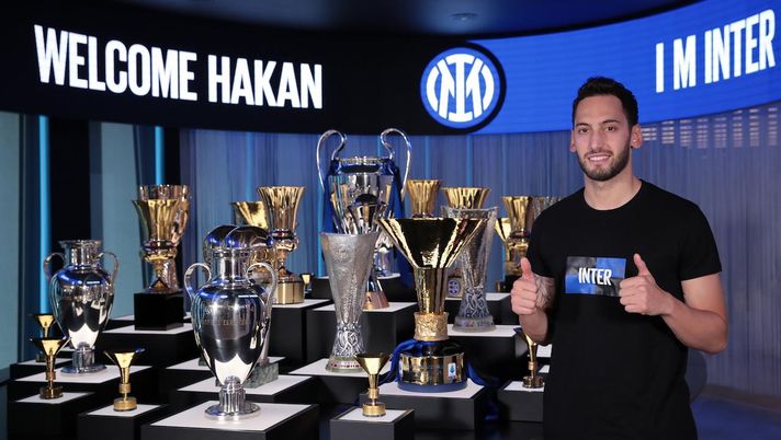 Sconcerti: “Calhanoglu? A zero affare, ma non è né Luis Alberto né Eriksen” - immagine 1