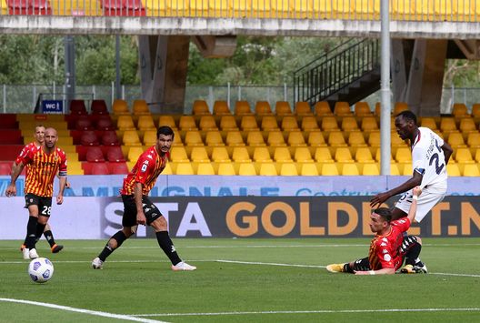 BENEVENTO, ITALY - MAY 16: Simy Nwankwo of F.C. Crotone scores their team's first goal during the Serie A match between Benevento Calcio and FC Crotone at Stadio Ciro Vigorito on May 16, 2021 in Benevento, Italy. Sporting stadiums around Italy remain under strict restrictions due to the Coronavirus Pandemic as Government social distancing laws prohibit fans inside venues resulting in games being played behind closed doors. (Photo by Francesco Pecoraro/Getty Images) BENEVENTO, ITALY - MAY 16: Simy Nwankwo of F.C. Crotone scores their team's first goal during the Serie A match between Benevento Calcio and FC Crotone at Stadio Ciro Vigorito on May 16, 2021 in Benevento, Italy. Sporting stadiums around Italy remain under strict restrictions due to the Coronavirus Pandemic as Government social distancing laws prohibit fans inside venues resulting in games being played behind closed doors. (Photo by Francesco Pecoraro/Getty Images)