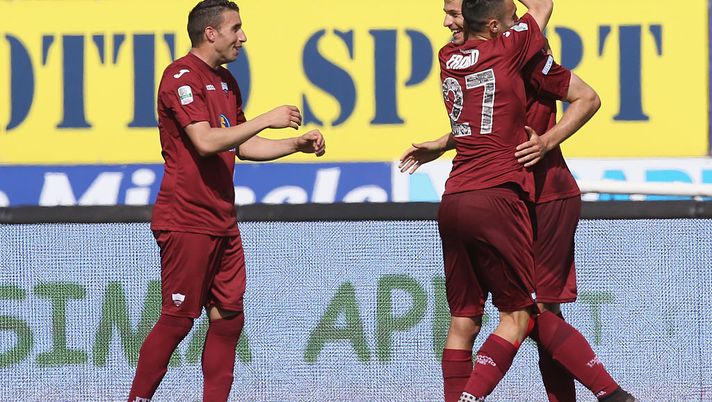 Serie B: Trapani-SPAL, le formazioni ufficiali. Esordisce Marchegiani jr Serie B: Trapani-SPAL, le formazioni ufficiali. Esordisce Marchegiani jr