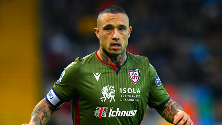 Cagliari, subito Ninja! Gazzetta: “Sì a Nainggolan da titolare: la scelta fatta su Sottil” Cagliari, subito Ninja! Gazzetta: “Sì a Nainggolan da titolare: la scelta fatta su Sottil” - immagine 1
