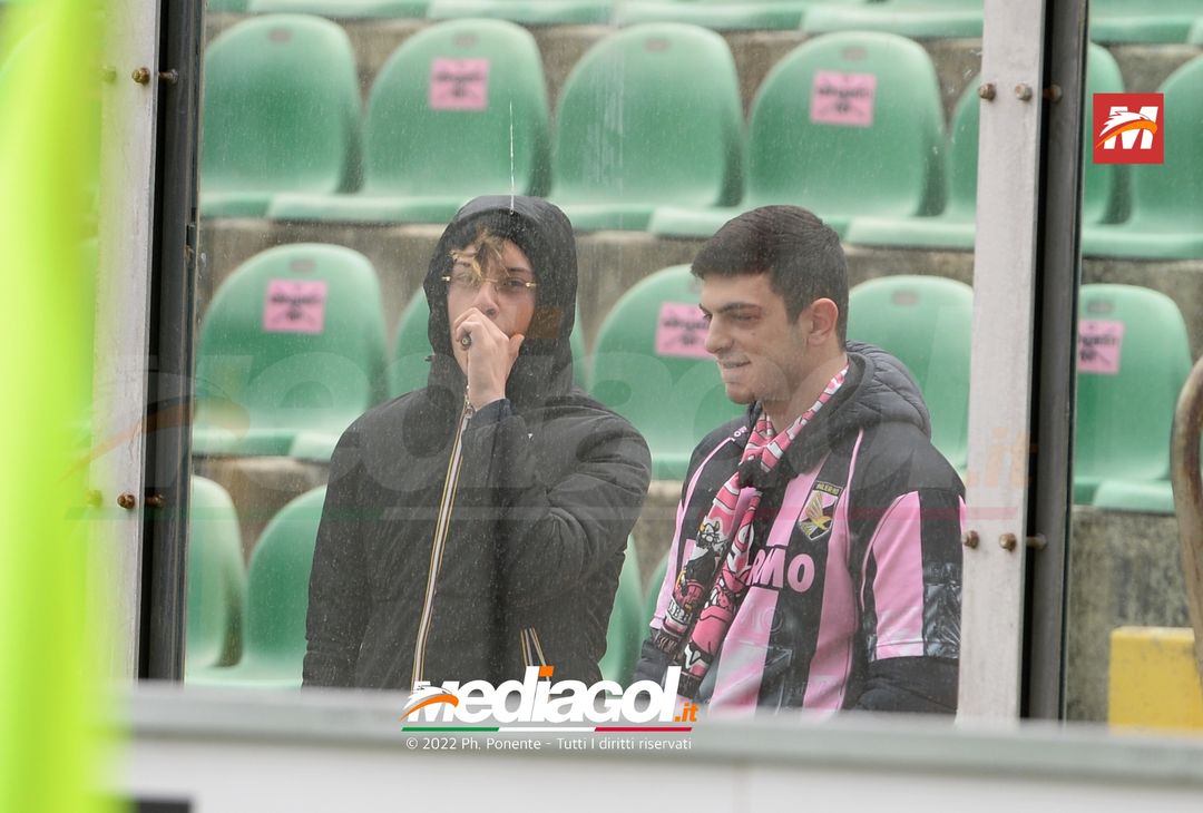 FOTO, i tifosi allo stadio per Palermo – Taranto 5-2 (Gallery) - immagine 7