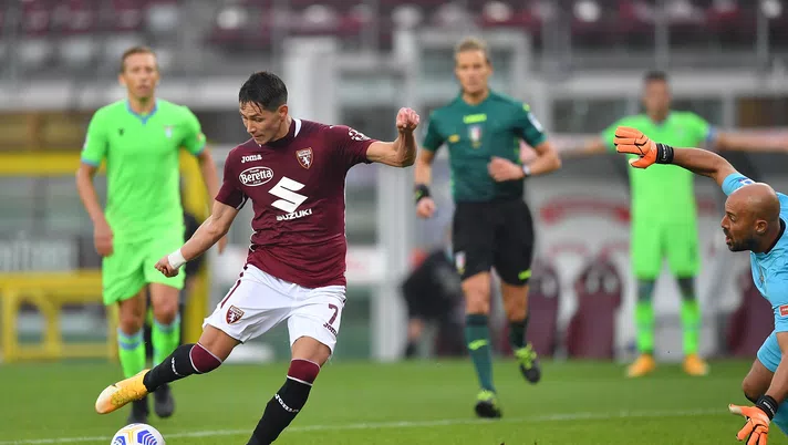 TURIN, ITALY - NOVEMBER 01:  Sasa Lukic of Torino FC scores a goal during the Serie A match between Torino FC and SS Lazio at Stadio Olimpico di Torino on November 1, 2020 in Turin, Italy.  (Photo by Valerio Pennicino/Getty Images)