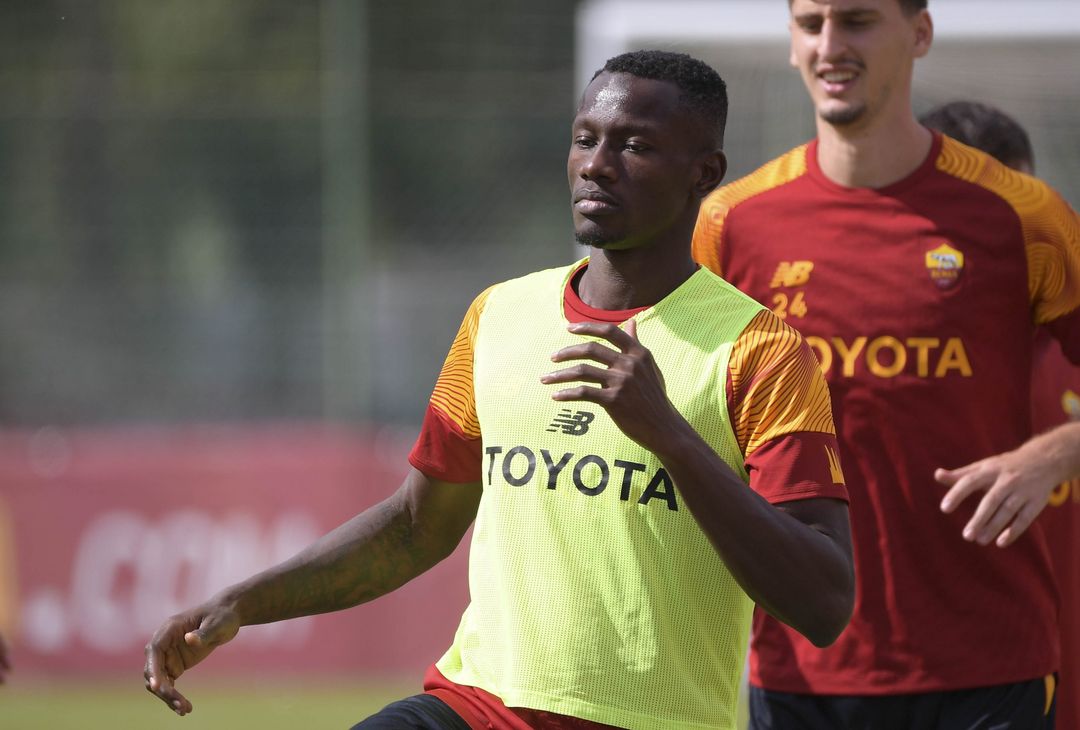 Roma in campo alla vigilia dell’Inter: in gruppo anche Dybala – FOTOGALLERY - immagine 3