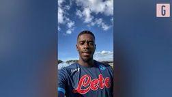 VIDEO Napoli, Tuanzebe si presenta ai tifosi: “Sono felice! Non vedo l’ora…”