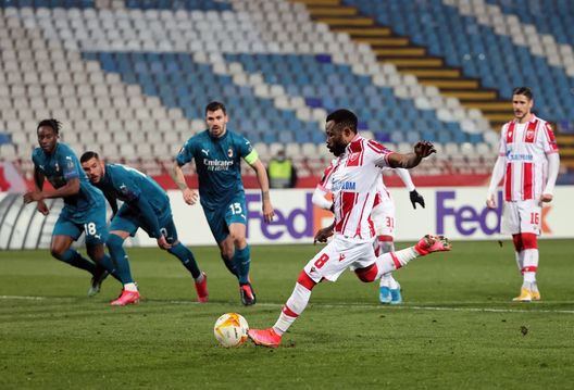 Il rigore siglato da Kanga della Stella Rossa contro il Milan in Europa League Il rigore siglato da Kanga della Stella Rossa contro il Milan in Europa League