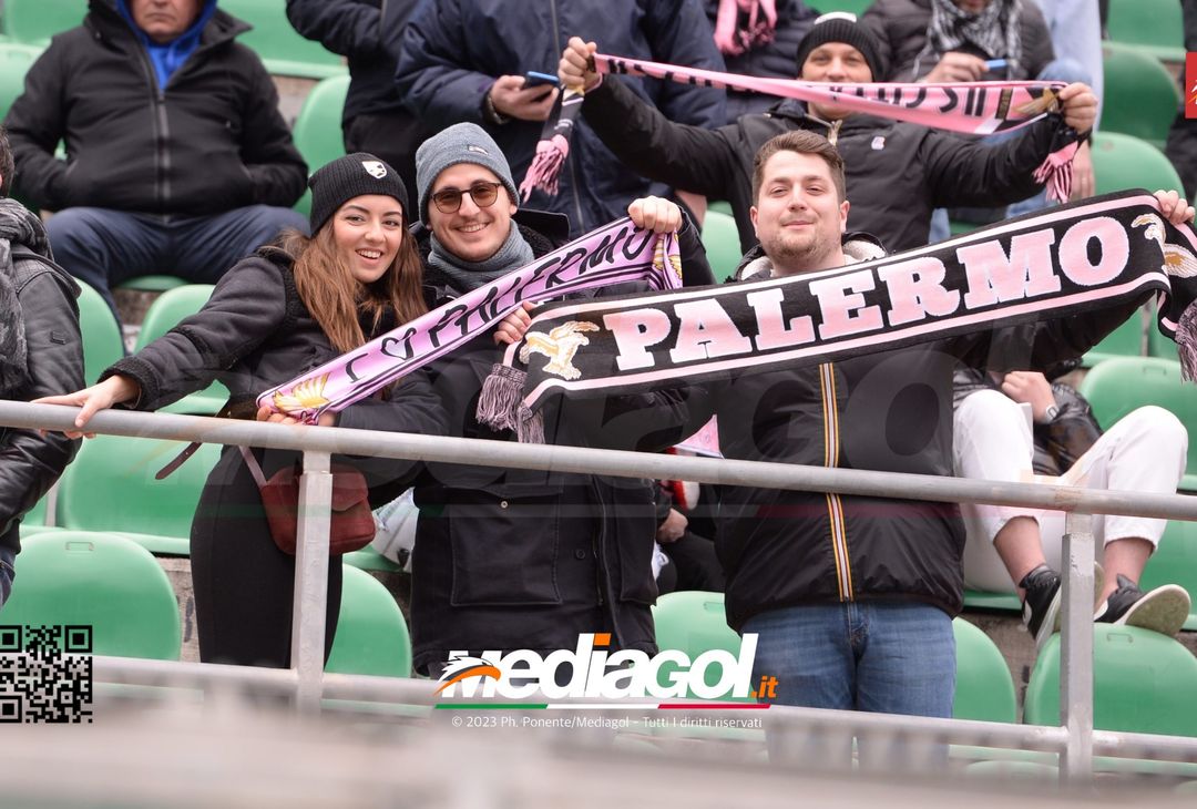 FOTOTIFO Palermo-Reggina 2-1, i tifosi allo Stadio “Renzo Barbera” (Gallery) - immagine 75