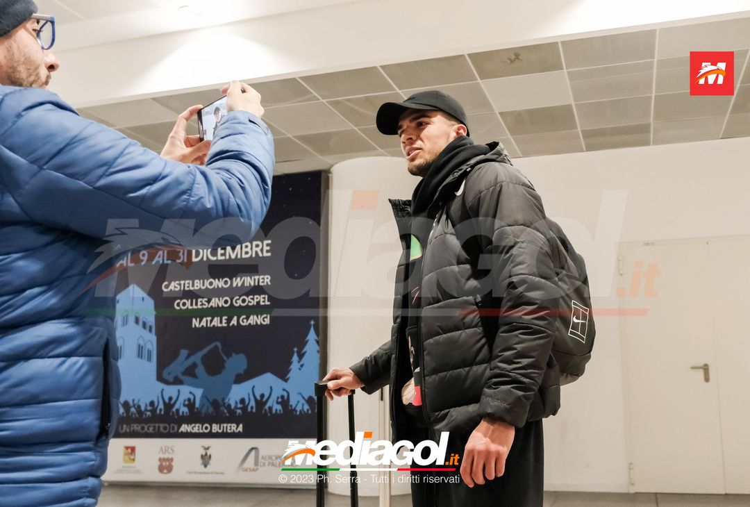 FOTO PALERMO, Aurelio arriva all’aeroporto Falcone e Borsellino di Palermo (Gallery) - immagine 12
