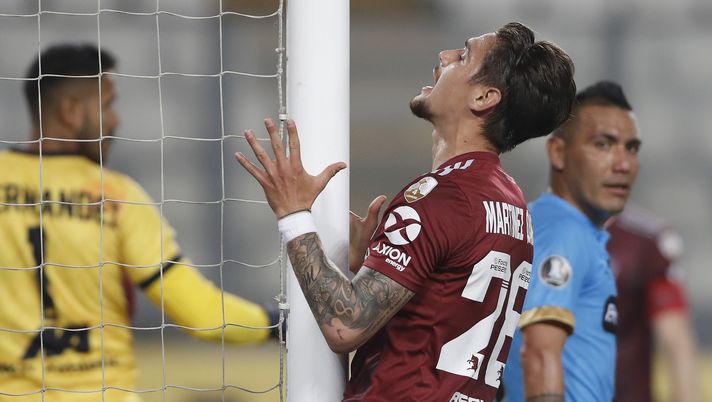 LIMA, PERU - SEPTEMBER 22: Lucas Martinez Quarta of River Plate react after missing a chance of goal during a group D match of Copa CONMEBOL Libertadores 2020 between Binacional and River Plate at Estadio Nacional de Lima on September 22, 2020 in Lima, Peru. (Photo by Paolo Aguilar - Pool/Getty Images) LIMA, PERU - SEPTEMBER 22: Lucas Martinez Quarta of River Plate react after missing a chance of goal during a group D match of Copa CONMEBOL Libertadores 2020 between Binacional and River Plate at Estadio Nacional de Lima on September 22, 2020 in Lima, Peru. (Photo by Paolo Aguilar - Pool/Getty Images)