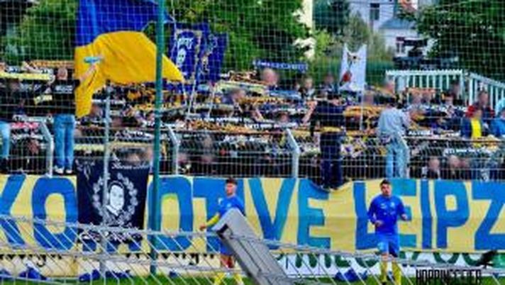 Lipsia, colorano di gialloblu la stazione ferroviaria per il derby: interviene la Polizia DERBY DI LIPSIA
