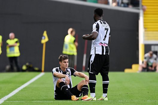 UDINE, ITALY - AUGUST 20: Jaka Bijol of Udinese Calcio injured during the Serie A match between Udinese Calcio and Salernitana at Dacia Arena on August 20, 2022 in Udine, . (Photo by Francesco Pecoraro/Getty Images) Consigli Fantacalcio, 5 difensori per la 18a giornata: Parisi e Vojvoda da bonus- immagine 5