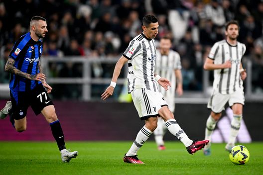 TURIN, ITALY - APRIL 04: Angel Di Maria of Juventus and Marcelo Brozovic of Inter during the Coppa Italia Semi Final match between Juventus and FC Internazionale at Allianz Stadium on April 04, 2023 in Turin, Italy. (Photo by Daniele Badolato - Juventus FC/Juventus FC via Getty Images) Juventus