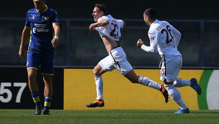 VERONA, ITALY - MAY 09: Mergim Vojvoda of Torino FC celebrates after scoring the opening goal during the Serie A match between Hellas Verona FC and Torino FC at Stadio Marcantonio Bentegodi on May 09, 2021 in Verona, Italy. Sporting stadiums around Italy remain under strict restrictions due to the Coronavirus Pandemic as Government social distancing laws prohibit fans inside venues resulting in games being played behind closed doors. (Photo by Alessandro Sabattini/Getty Images) VERONA, ITALY - MAY 09: Mergim Vojvoda of Torino FC celebrates after scoring the opening goal during the Serie A match between Hellas Verona FC and Torino FC at Stadio Marcantonio Bentegodi on May 09, 2021 in Verona, Italy. Sporting stadiums around Italy remain under strict restrictions due to the Coronavirus Pandemic as Government social distancing laws prohibit fans inside venues resulting in games being played behind closed doors. (Photo by Alessandro Sabattini/Getty Images)