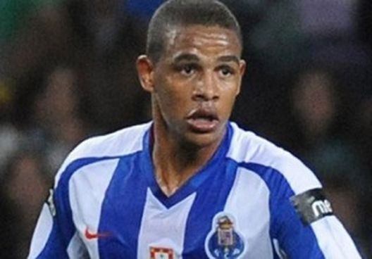 Fernando (Fonte foto: www.calcioline.com) Fernando (Fonte foto: www.calcioline.com)