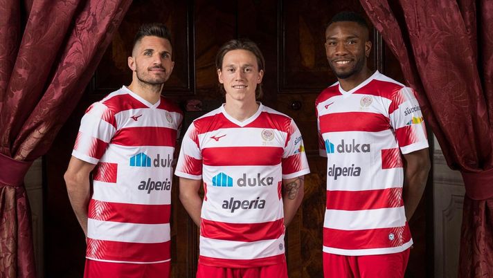 Il Südtirol prepara l&#8217;assalto al Padova. Giocherà con la maglia originale del &#8217;95 