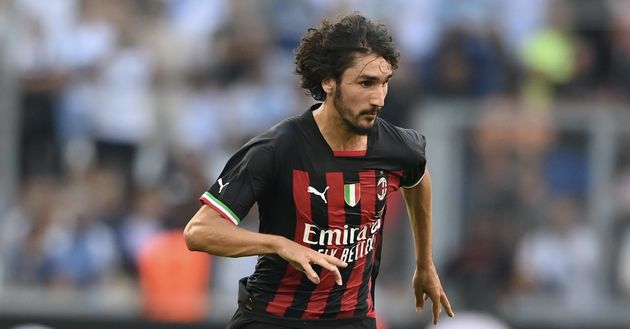 Yacine Adli (centrocampista AC Milan) qui durante l'amichevole Olympique Marsiglia-Milan 0-2 | News (Getty Images) Yacine Adli AC Milan amichevole Olympique Marsiglia-Milan 0-2