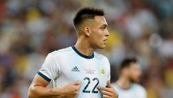 Lautaro Martinez convocato da Scaloni per l’Argentina. Lui sui social: “Contento di esserci”