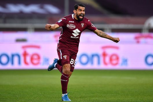 TURIN, ITALY - APRIL 18: Tomas Rincon of Torino F.C. celebrates after scoring their team's third goal during the Serie A match between Torino FC and AS Roma at Stadio Olimpico di Torino on April 18, 2021 in Turin, Italy. Sporting stadiums around Italy remain under strict restrictions due to the Coronavirus Pandemic as Government social distancing laws prohibit fans inside venues resulting in games being played behind closed doors. (Photo by Valerio Pennicino/Getty Images) TURIN, ITALY - APRIL 18: Tomas Rincon of Torino F.C. celebrates after scoring their team's third goal during the Serie A match between Torino FC and AS Roma at Stadio Olimpico di Torino on April 18, 2021 in Turin, Italy. Sporting stadiums around Italy remain under strict restrictions due to the Coronavirus Pandemic as Government social distancing laws prohibit fans inside venues resulting in games being played behind closed doors. (Photo by Valerio Pennicino/Getty Images)