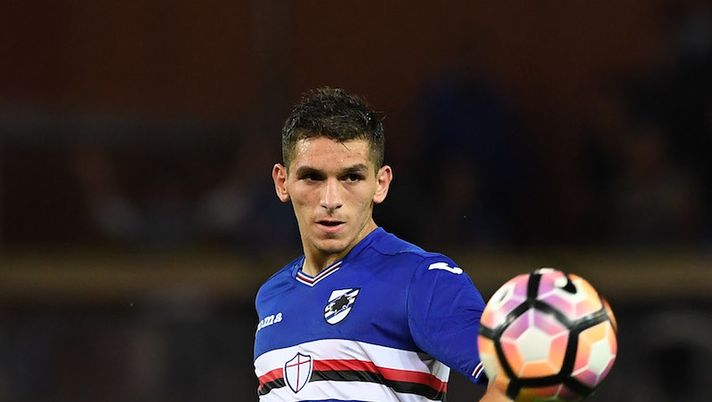 GENOA, ITALY - SEPTEMBER 16: Lucas Sebastian Torreira of UC Sampdoria in action during the Serie A match between UC Sampdoria and AC Milan at Stadio Luigi Ferraris on September 16, 2016 in Genoa, Italy. (Photo by Valerio Pennicino/Getty Images) Samp, Torreira a gennaio non si muove. E c’è un aggiornamento per Silvestre - immagine 1