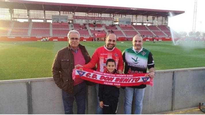 Spalti vuoti e colori calcistici: il derby alternativo della terza serie spagnola 