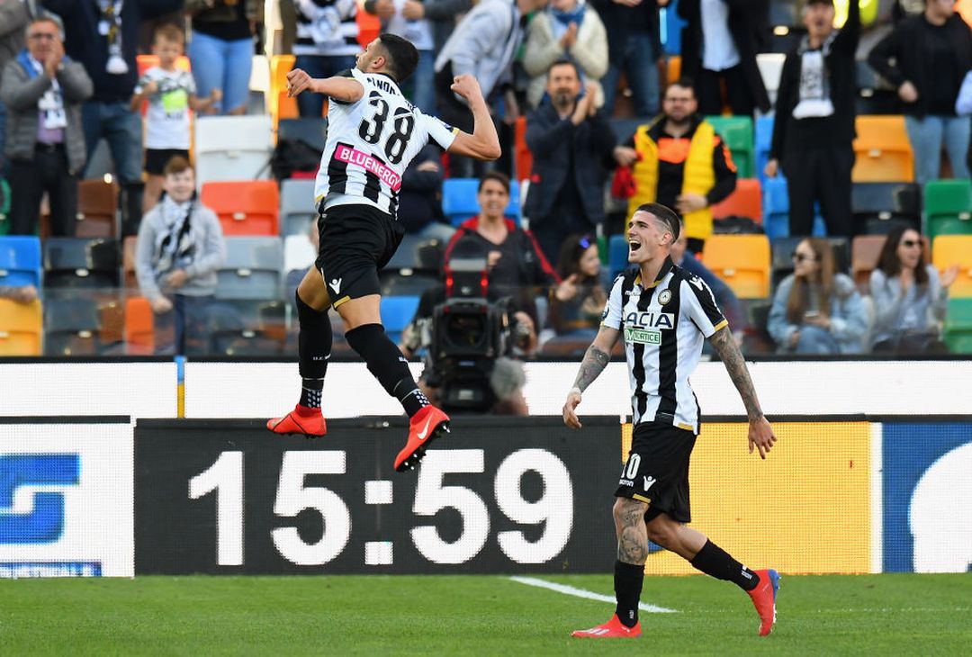  UDINE, ITALY - MARCH 30:  Rolando Mandragora of Udinese Calcio celebrates after scoring his team second goal during the Serie A match between Udinese and Genoa CFC at Stadio Friuli on March 30, 2019 in Udine, Italy.  (Photo by Alessandro Sabattini/Getty Images) 